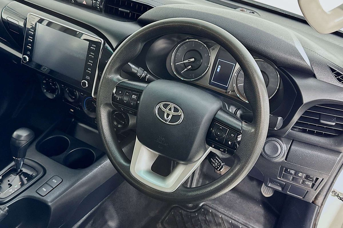 2021 Toyota HILUX SR (4x4) GUN126R 4X4