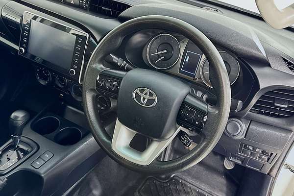 2021 Toyota HILUX SR (4x4) GUN126R 4X4
