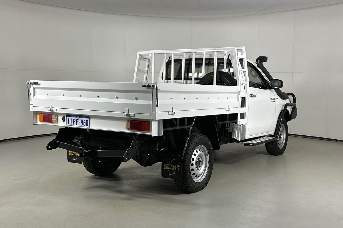 2016 Toyota HILUX SR (4x4) GUN126R 4X4