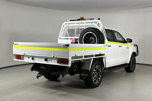 2021 Toyota HILUX SR5 (4x4) GUN126R FACELIFT 4X4