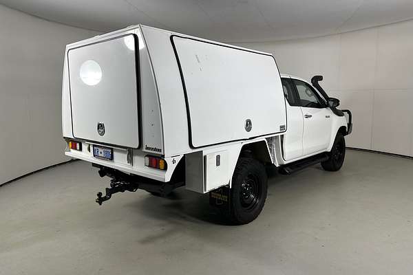2016 Toyota HILUX SR (4x4) GUN126R 4X4