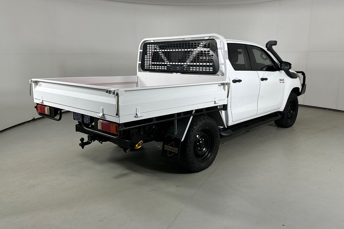 2022 Toyota HILUX SR (4x4) STEEL WHEELS GUN126R 4X4