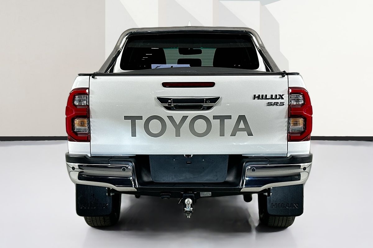 2021 Toyota HILUX SR5+ (4x4) GUN126R FACELIFT 4X4