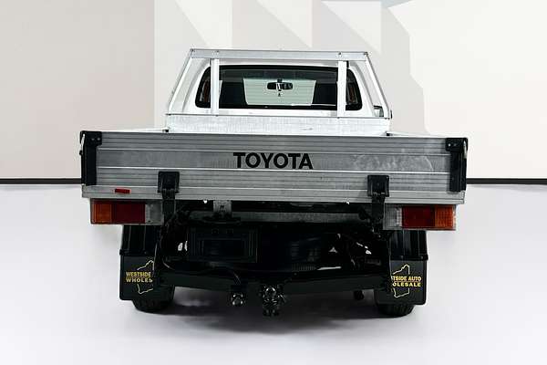 2017 Toyota HILUX WORKMATE TGN121R REAR WHEEL DRIVE