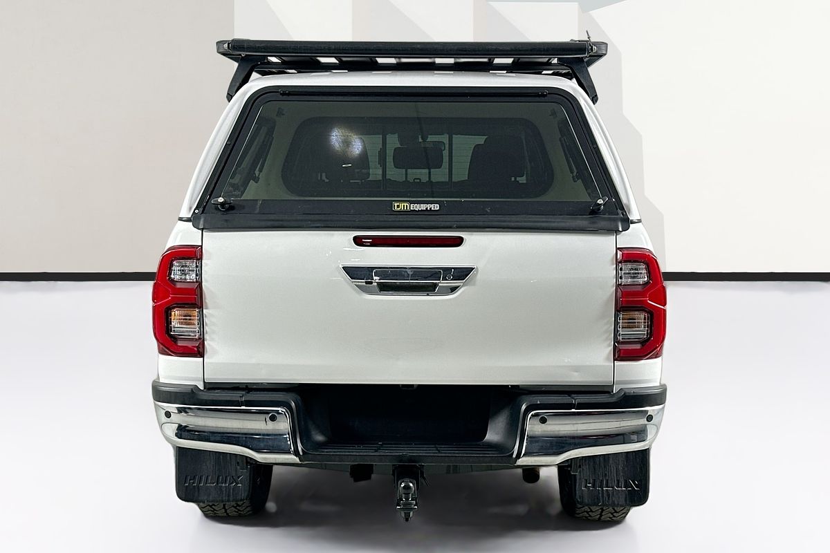 2020 Toyota HILUX SR5 (4x4) GUN126R FACELIFT 4X4