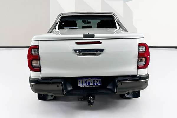 2021 Toyota HILUX SR5 (4x4) GUN126R 4X4