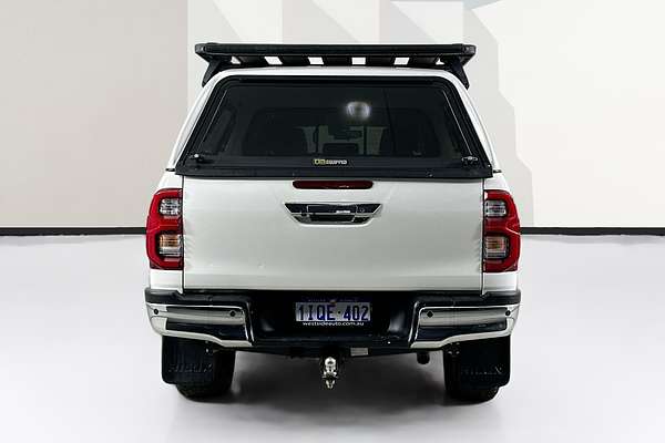 2020 Toyota HILUX SR5 (4x4) GUN126R FACELIFT 4X4