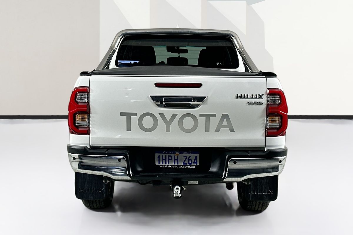 2022 Toyota HILUX SR5 (4x4) GUN126R 4X4
