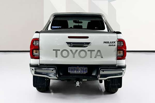 2022 Toyota HILUX SR5 (4x4) GUN126R 4X4