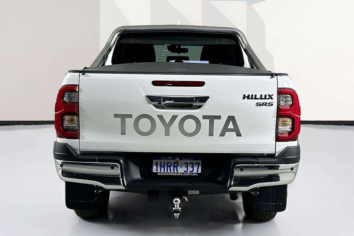 2022 Toyota HILUX SR5 (4x4) GUN126R 4X4