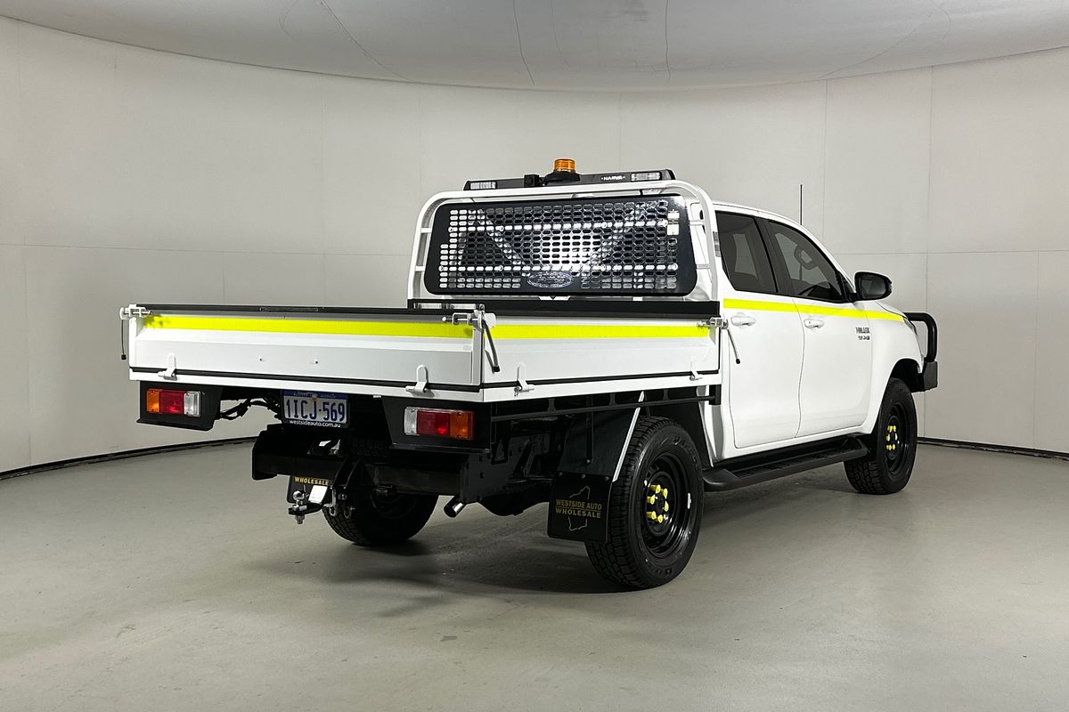2023 Toyota HILUX SR (4x4) STEEL WHEELS GUN126R 4X4