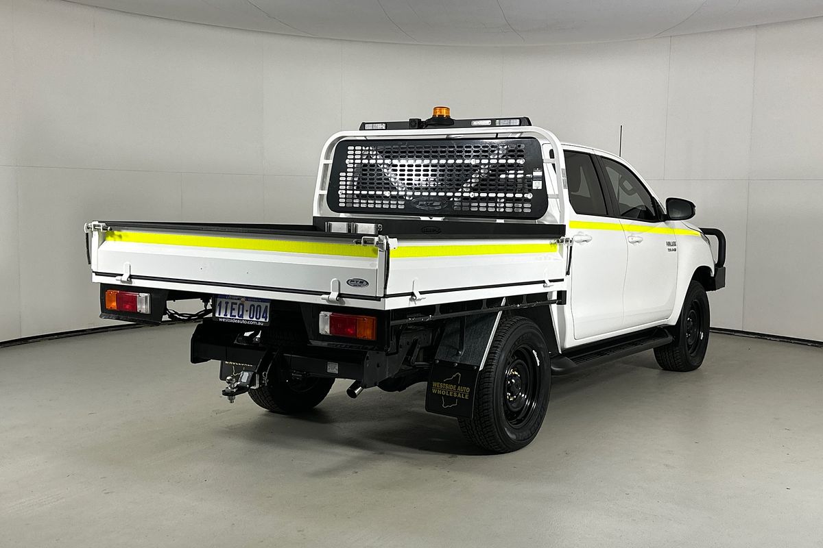 2024 Toyota HILUX SR (4x4) STEEL WHEELS GUN126R 4X4