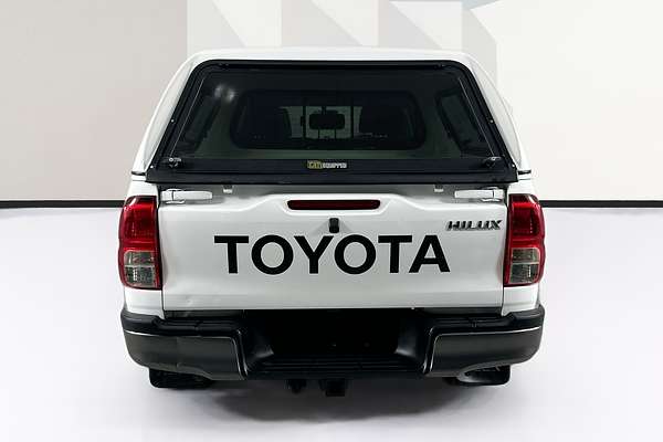 2018 Toyota HILUX SR (4x4) GUN126R MY19 4X4