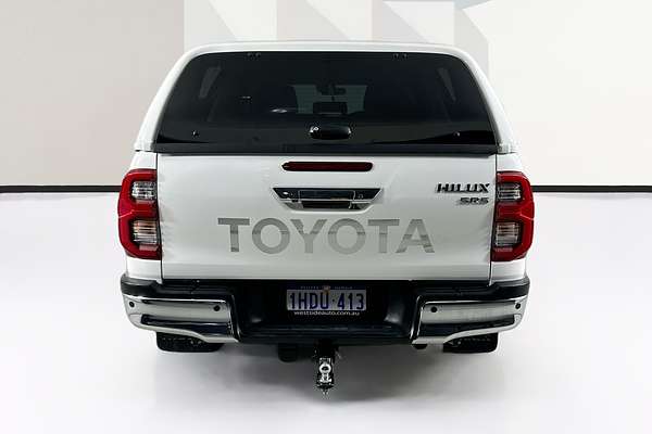2020 Toyota HILUX SR5 (4x4) GUN126R FACELIFT 4X4