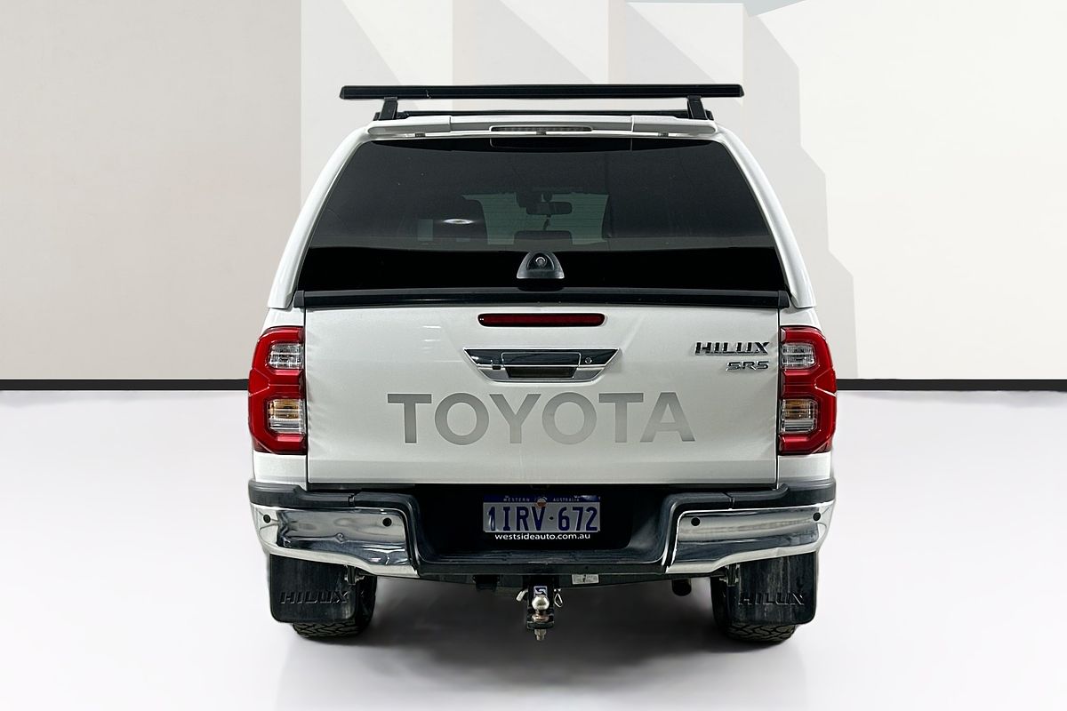 2021 Toyota HILUX SR5 (4x4) GUN126R 4X4