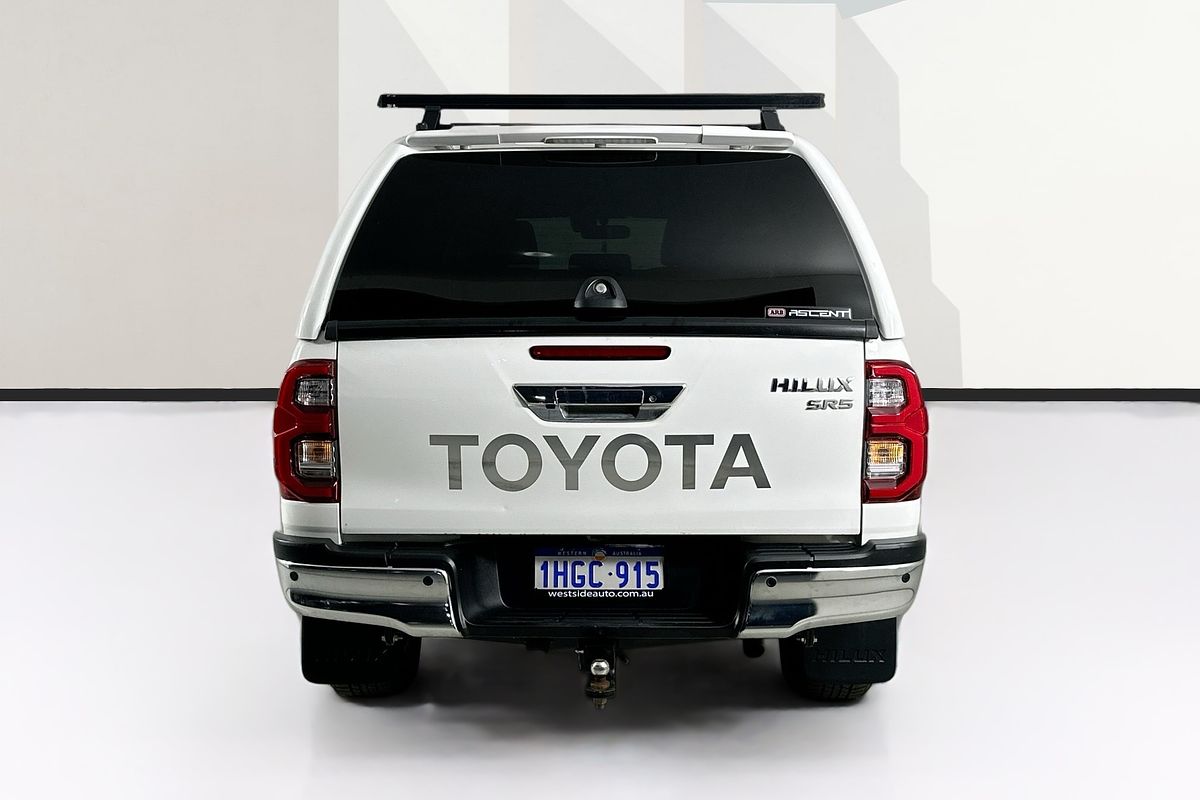 2021 Toyota HILUX SR5 (4x4) GUN126R FACELIFT 4X4