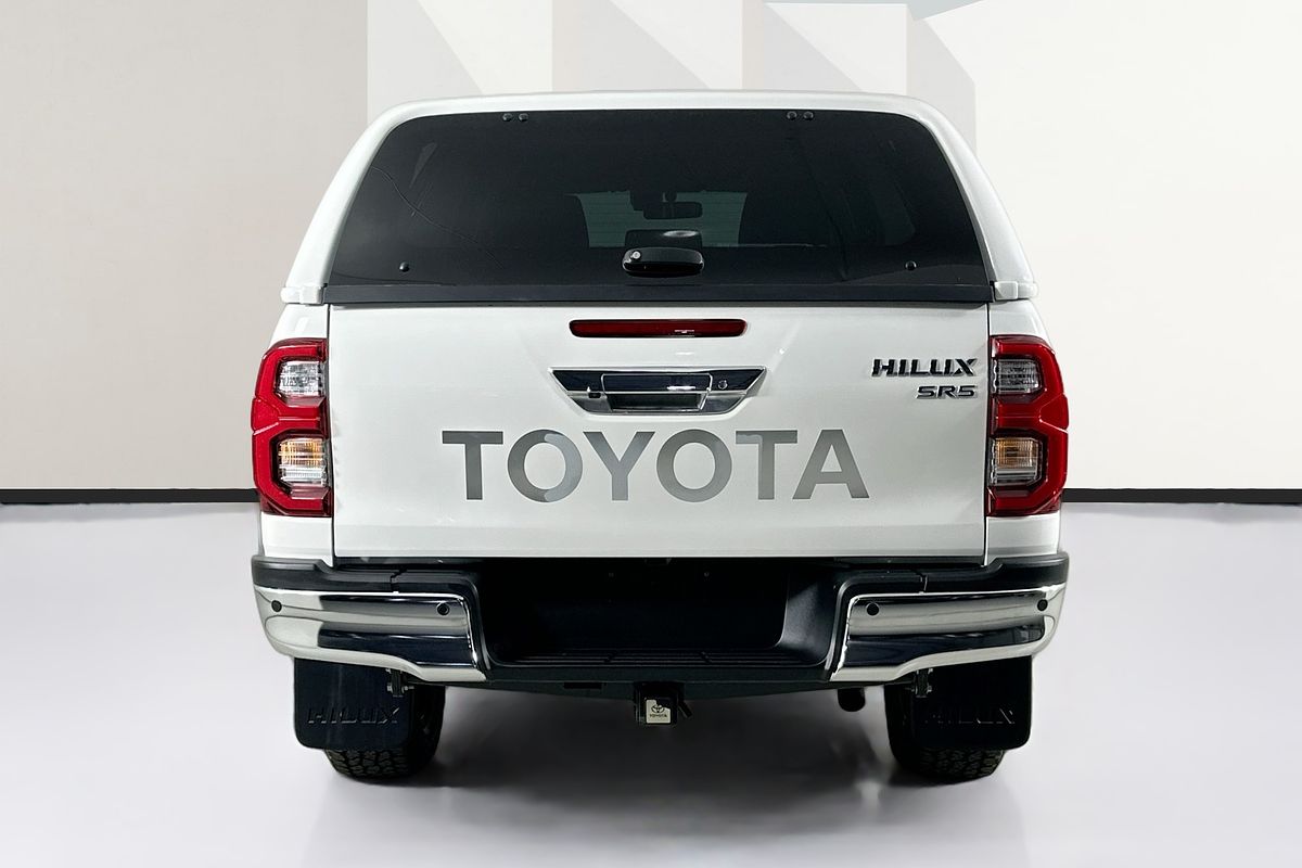 2021 Toyota HILUX SR5 (4x4) GUN126R FACELIFT 4X4