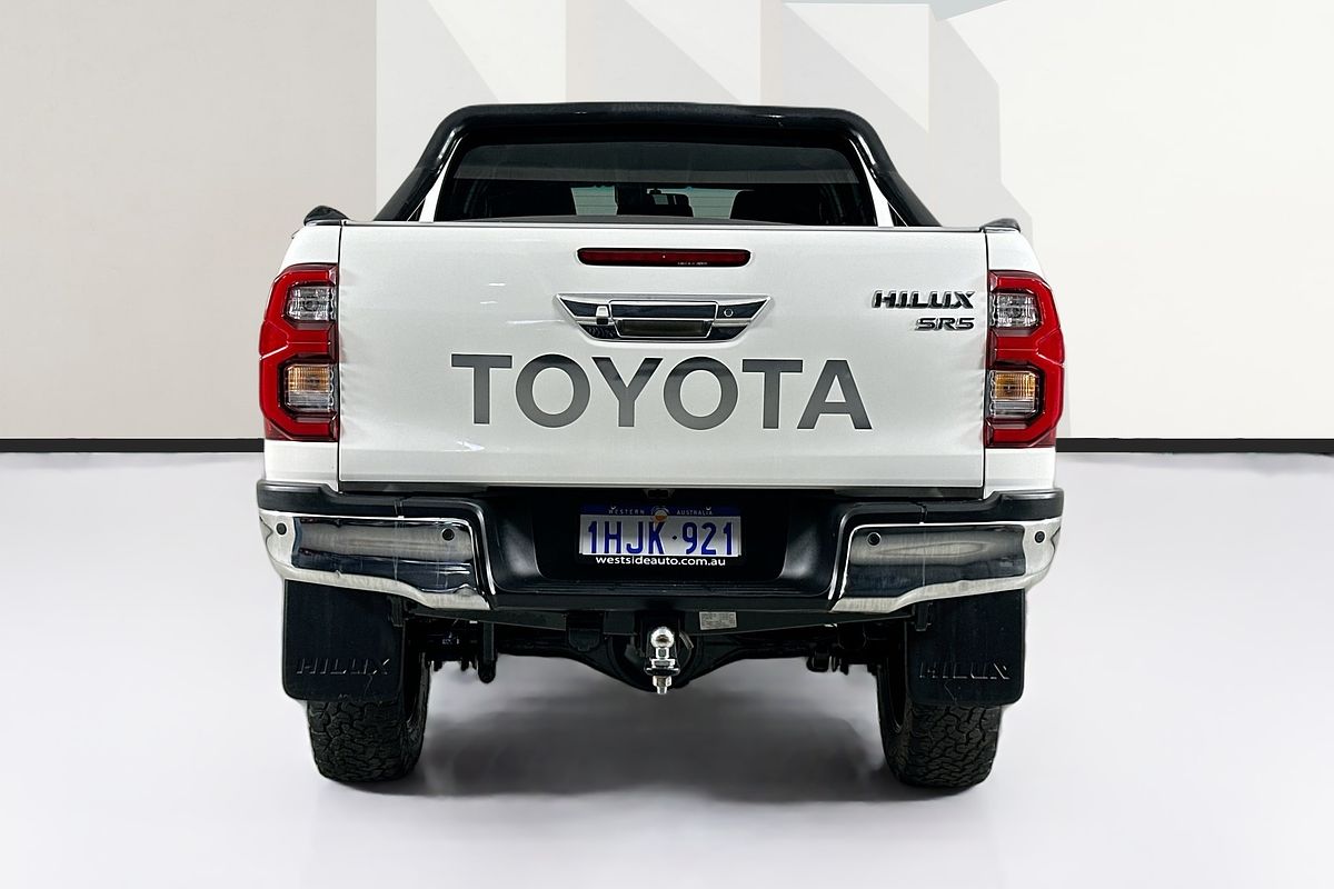 2021 Toyota HILUX SR5 (4x4) GUN126R FACELIFT 4X4