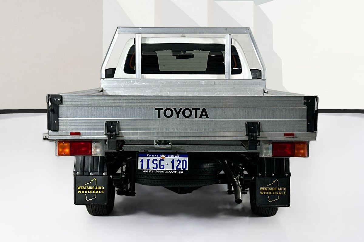 2025 Toyota HILUX WORKMATE (4x2) TGN121R RC REAR WHEEL DRIVE