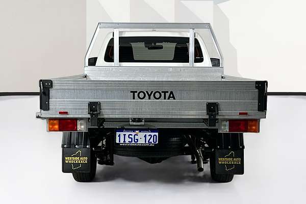 2025 Toyota HILUX WORKMATE (4x2) TGN121R RC REAR WHEEL DRIVE