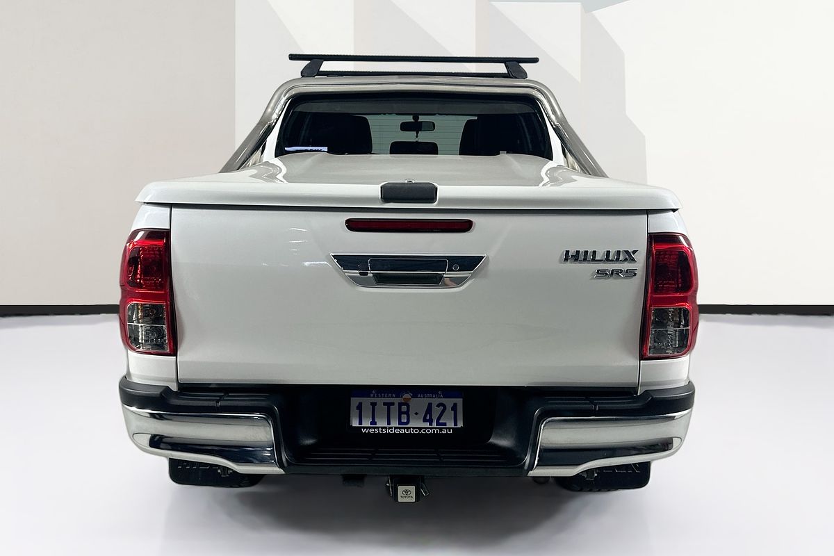 2017 Toyota HILUX SR5 (4x4) GUN126R 4X4