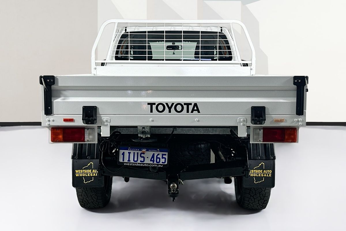 2019 Toyota HILUX SR (4x4) GUN126R MY19 UPGRADE 4X4