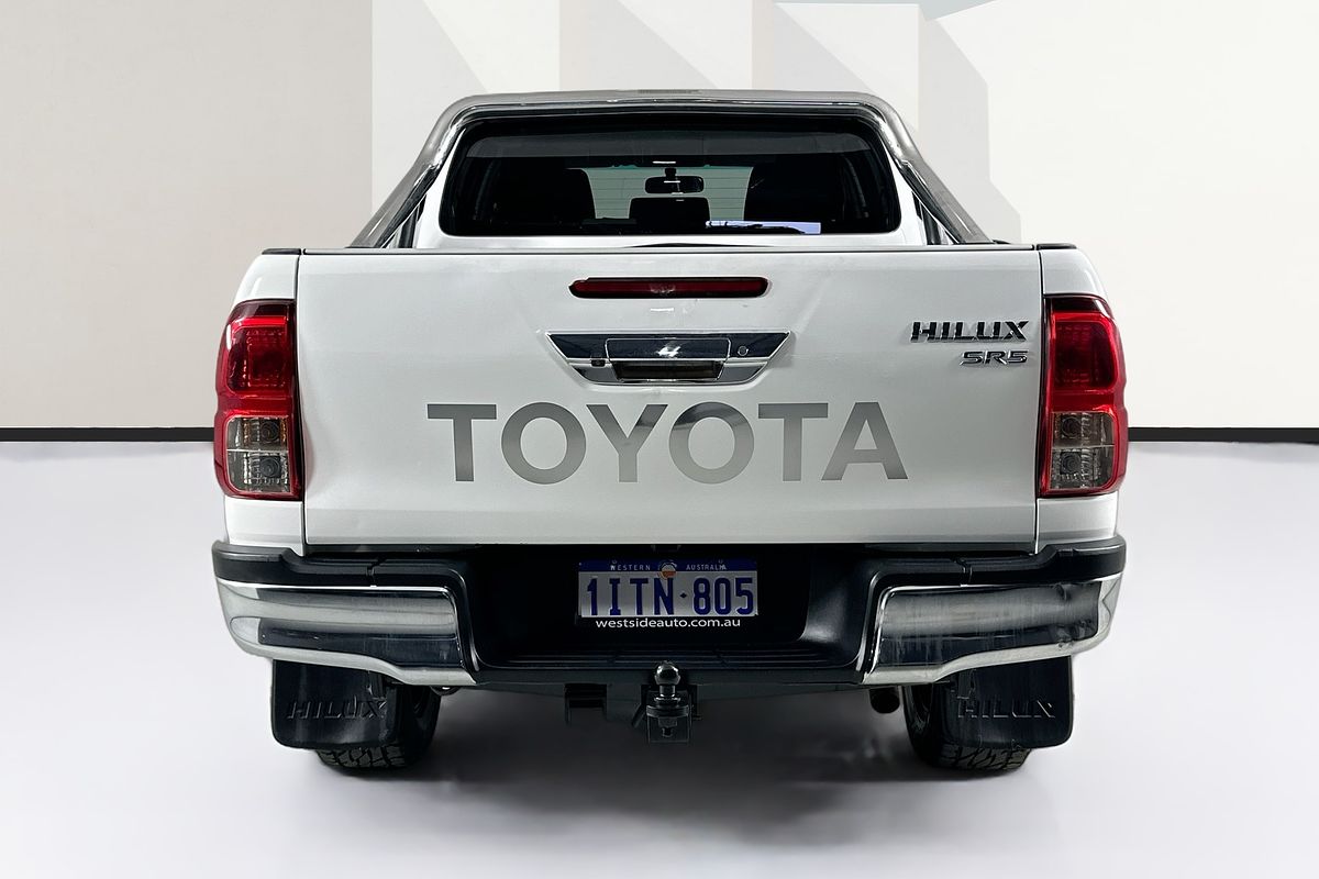2017 Toyota HILUX SR5 (4x4) GUN126R 4X4