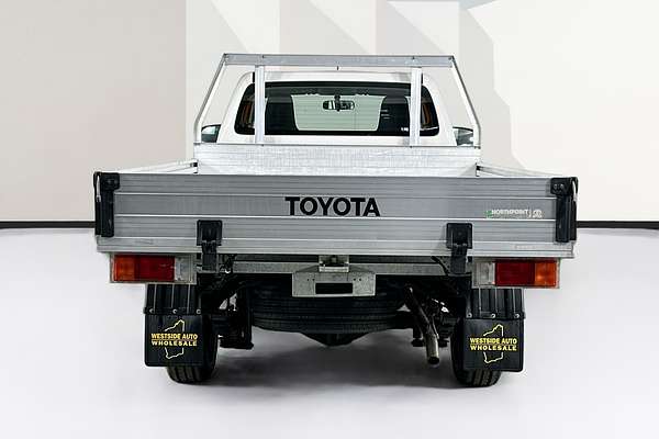 2018 Toyota HILUX WORKMATE TGN121R MY17 REAR WHEEL DRIVE