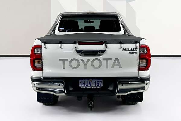 2021 Toyota HILUX SR5 (4x4) GUN126R FACELIFT 4X4