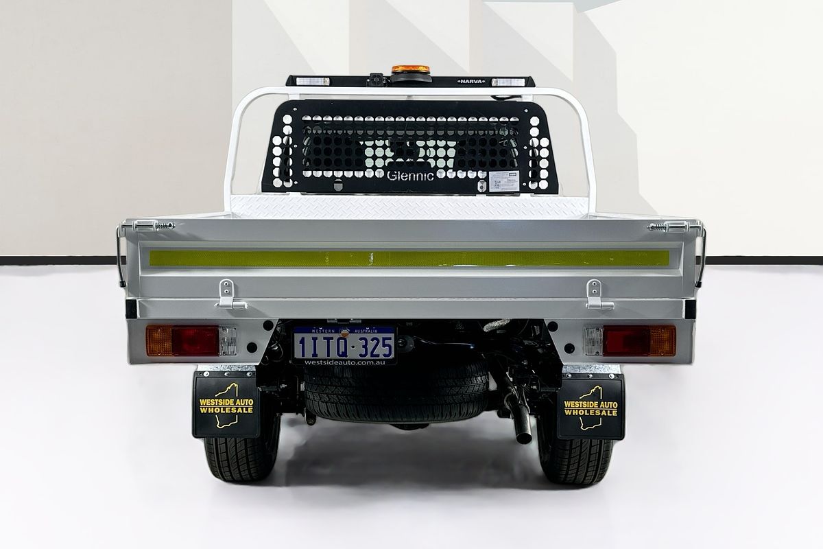 2025 Toyota HILUX SR 48V (4x4) GUN126R RC 4X4