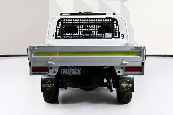 2025 Toyota HILUX SR (4x4) STEEL WHEELS GUN126R RC 4X4