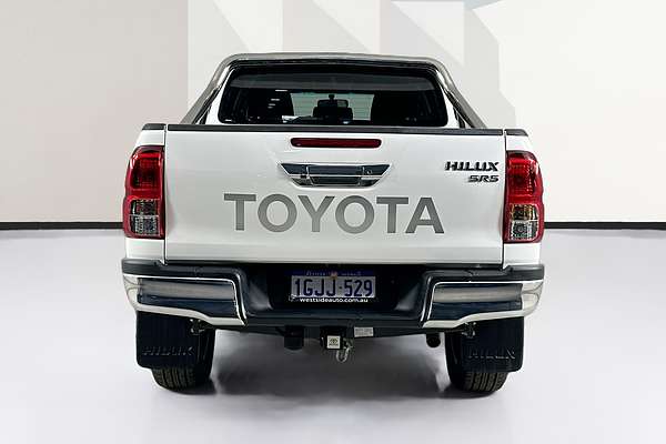 2017 Toyota HILUX SR5 (4x4) GUN126R 4X4