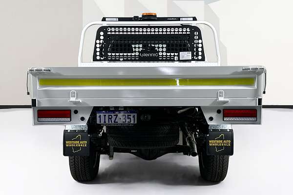 2025 Toyota HILUX SR (4x4) STEEL WHEELS GUN126R RC 4X4