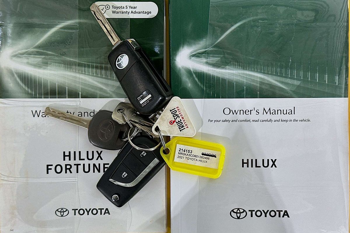 2021 Toyota HILUX SR (4x4) GUN126R 4X4