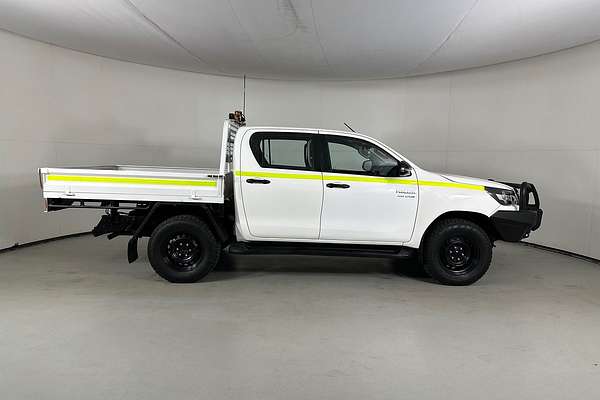 2021 Toyota HILUX SR (4x4) GUN126R FACELIFT 4X4