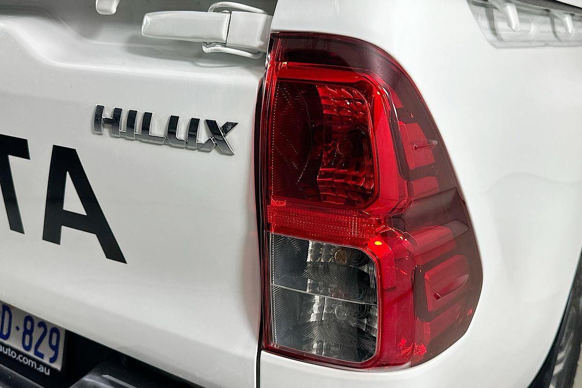 2022 Toyota HILUX SR (4x4) GUN126R 4X4