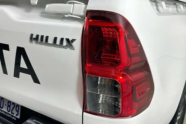 2022 Toyota HILUX SR (4x4) GUN126R 4X4