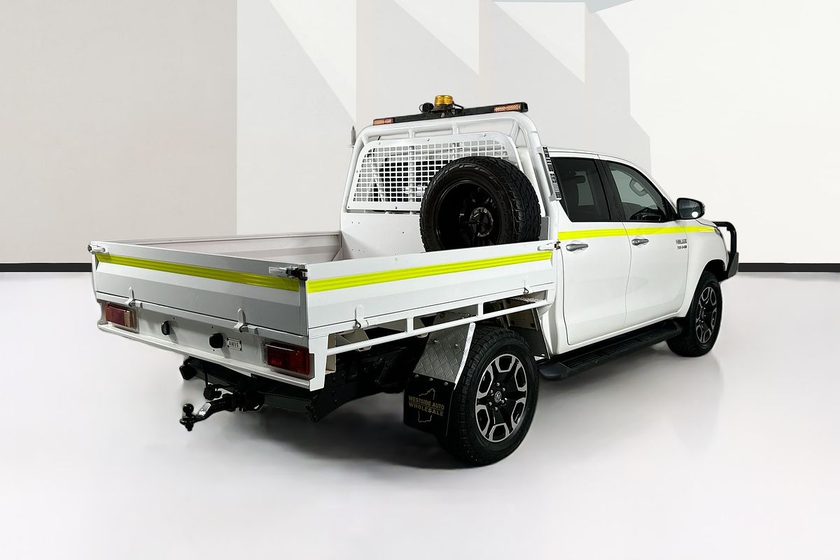 2021 Toyota HILUX SR5 (4x4) GUN126R FACELIFT 4X4