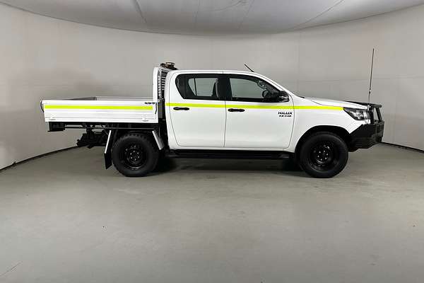 2020 Toyota HILUX SR (4x4) GUN126R FACELIFT 4X4