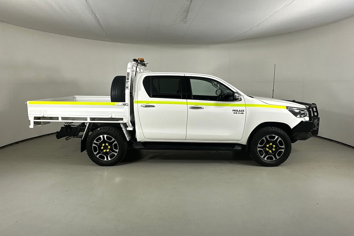 2021 Toyota HILUX SR5 (4x4) GUN126R FACELIFT 4X4