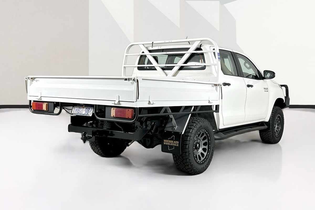 2017 Toyota HILUX SR (4x4) GUN126R 4X4