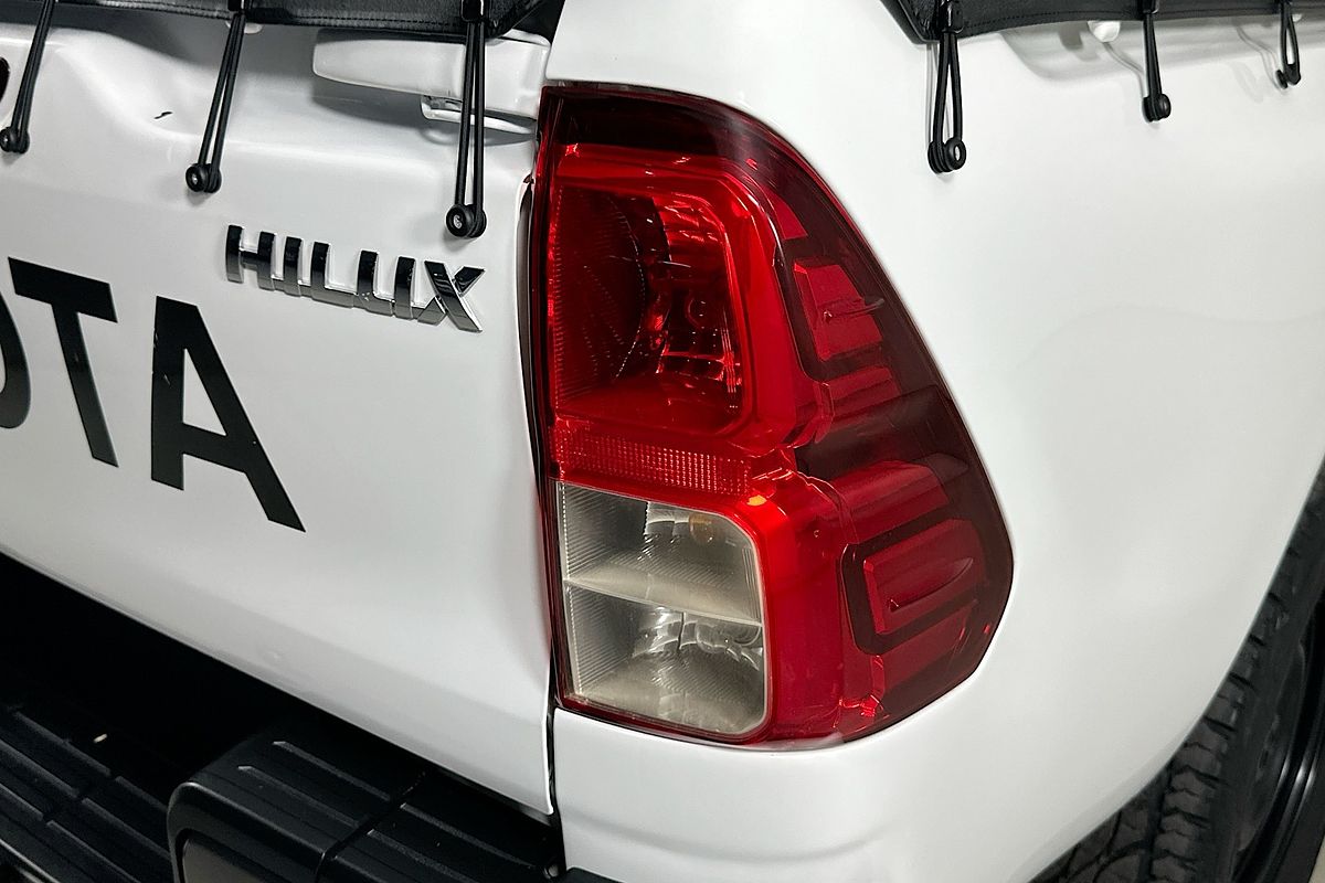 2022 Toyota HILUX SR (4x4) GUN126R 4X4