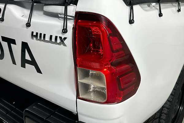 2022 Toyota HILUX SR (4x4) GUN126R 4X4