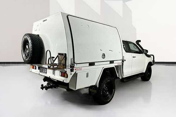 2017 Toyota HILUX SR (4x4) GUN126R 4X4