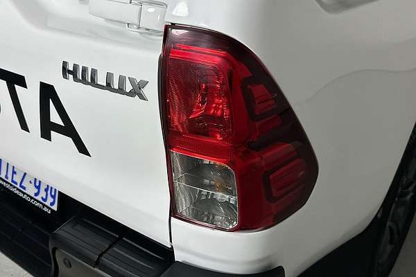 2024 Toyota Hilux SR 48V GUN126R 4X4