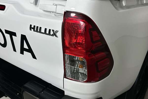 2017 Toyota HILUX WORKMATE (4x4) GUN125R MY17 4X4