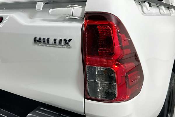 2022 Toyota HILUX SR HI-RIDER (4x2) GUN136R REAR WHEEL DRIVE