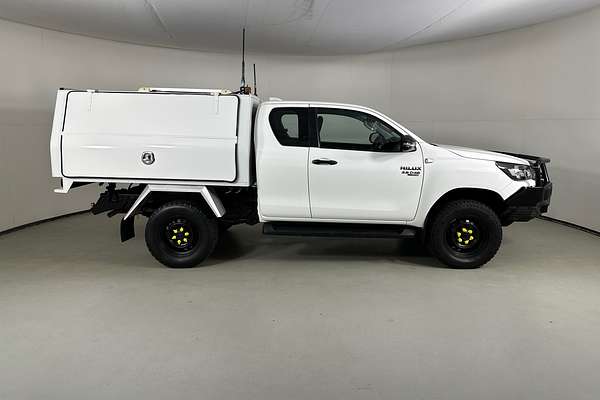 2022 Toyota HILUX SR (4x4) GUN126R 4X4