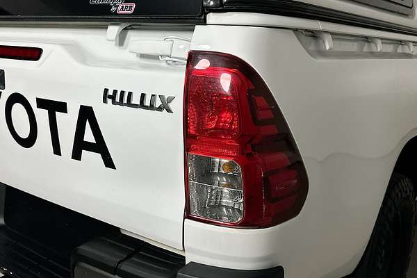 2022 Toyota HILUX SR (4x4) GUN126R 4X4