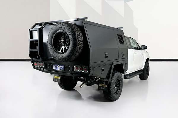2023 Toyota HILUX SR (4x4) GUN126R 4X4